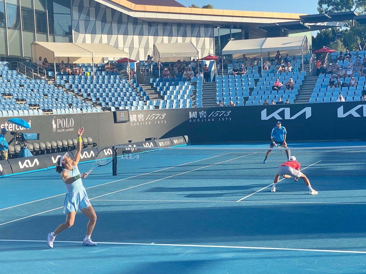 他用实际行 他用实际行