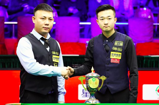 战穆霍娃 战穆霍娃