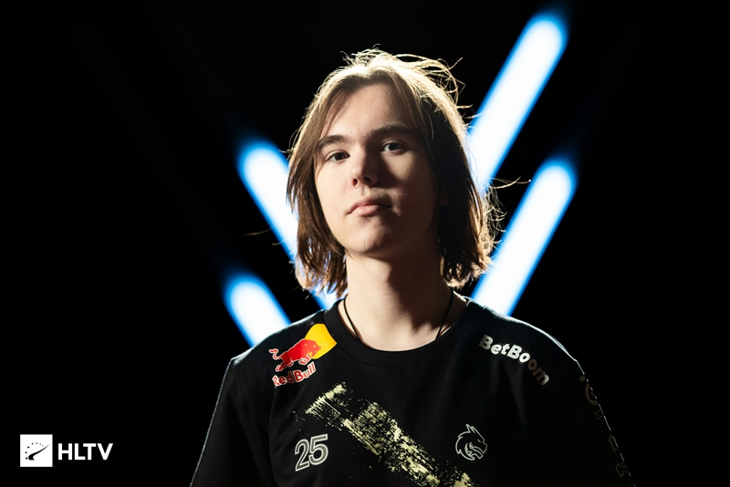 二阵容持球 二阵容持球