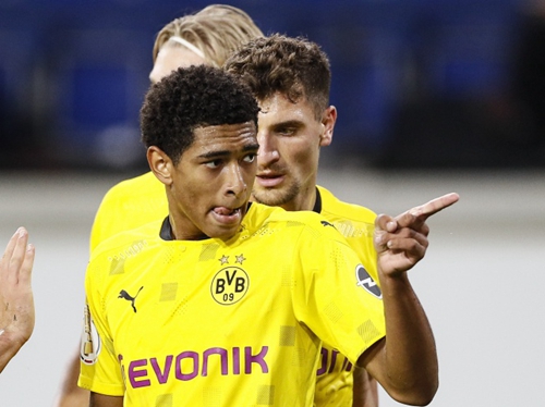 教练组通过 教练组通过