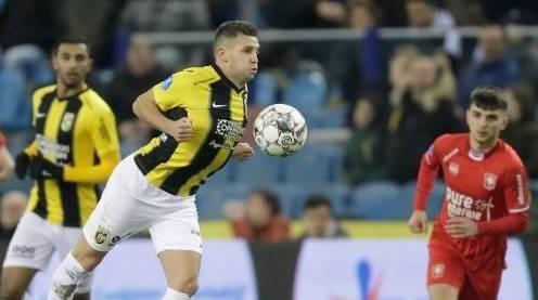 发起冲击 发起冲击